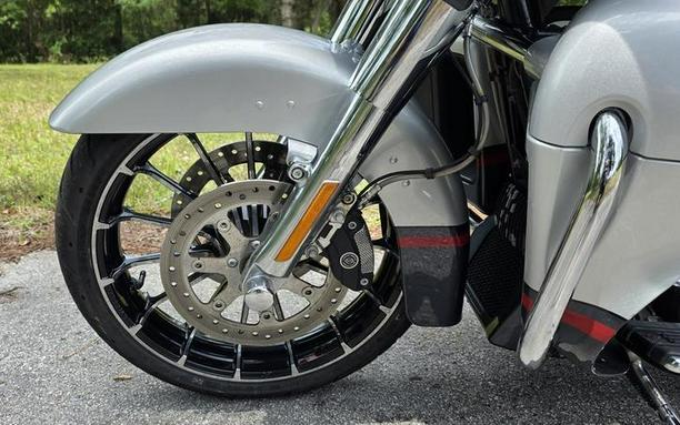2019 Harley-Davidson® FLHXSE - CVO™ Street Glide®