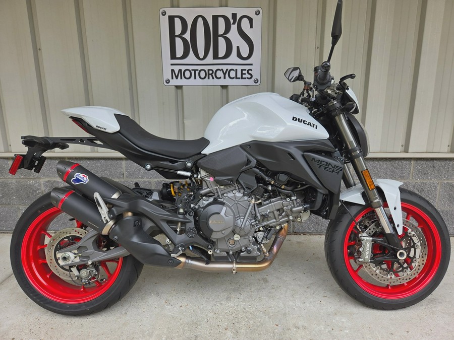 2026 DUCATI Monster + V2