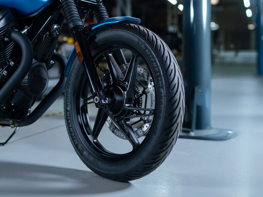 2027 Moto Guzzi V7 Stone