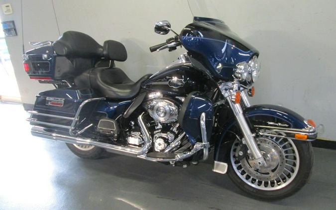 2013 Harley-Davidson® FLHTCU - Electra Glide® Ultra Classic®