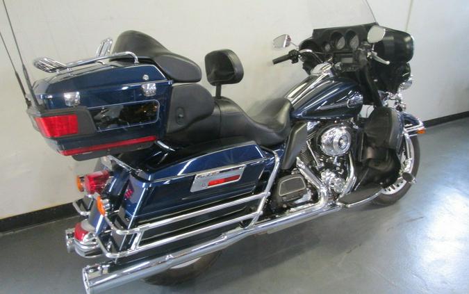 2013 Harley-Davidson® FLHTCU - Electra Glide® Ultra Classic®