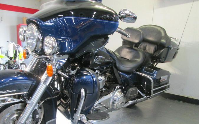 2013 Harley-Davidson® FLHTCU - Electra Glide® Ultra Classic®