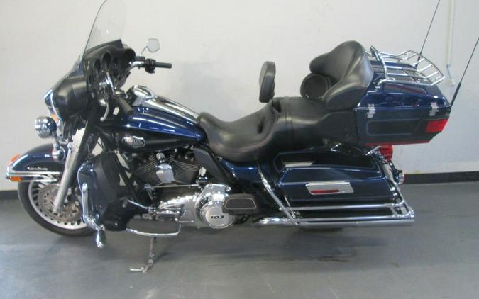 2013 Harley-Davidson® FLHTCU - Electra Glide® Ultra Classic®