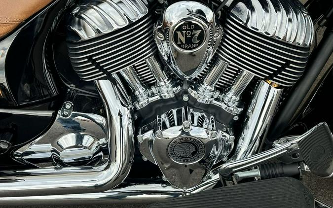 2017 Indian Motorcycle® Roadmaster® Classic Thunder Black