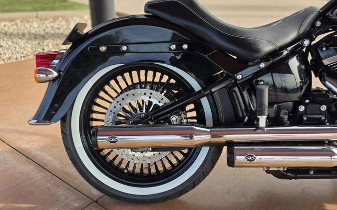 2019 Harley-Davidson® FLHC - Softail® Heritage Classic