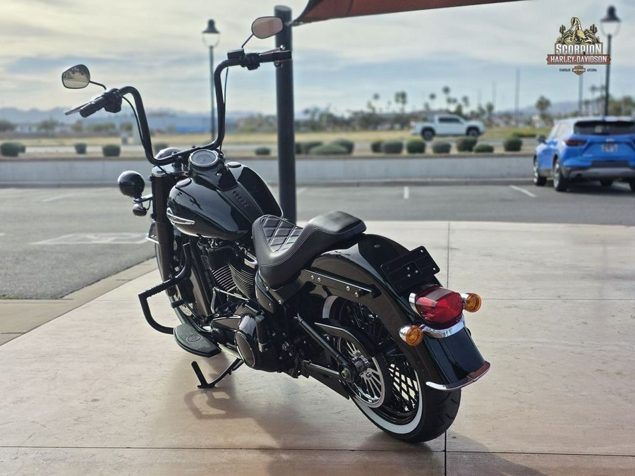 2019 Harley-Davidson® FLHC - Softail® Heritage Classic