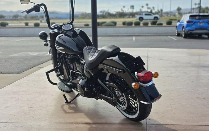 2019 Harley-Davidson® FLHC - Softail® Heritage Classic