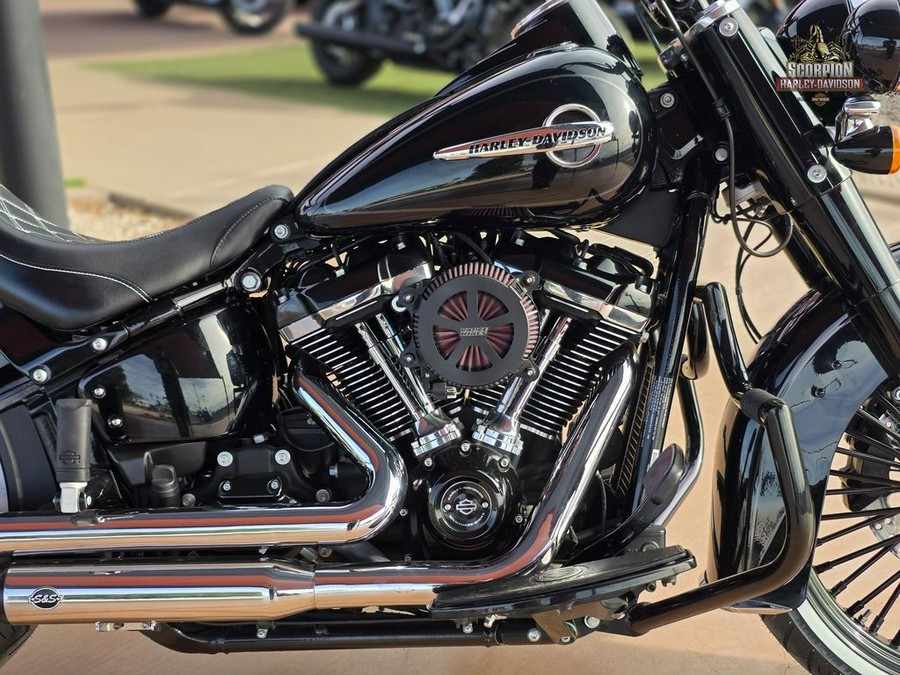 2019 Harley-Davidson® FLHC - Softail® Heritage Classic