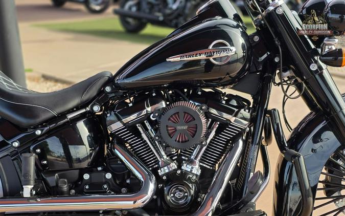 2019 Harley-Davidson® FLHC - Softail® Heritage Classic