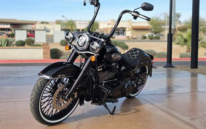 2019 Harley-Davidson® FLHC - Softail® Heritage Classic
