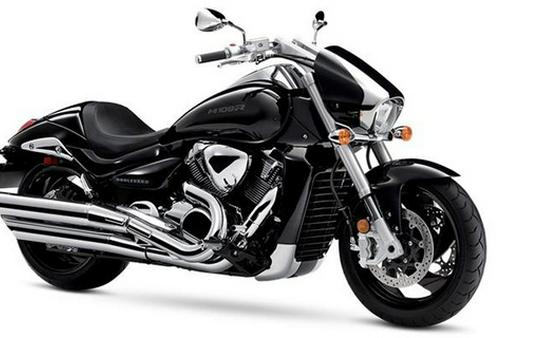 2025 Suzuki Boulevard M109R Glass Sparkle Black