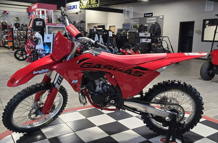 2025 GASGAS MC 300