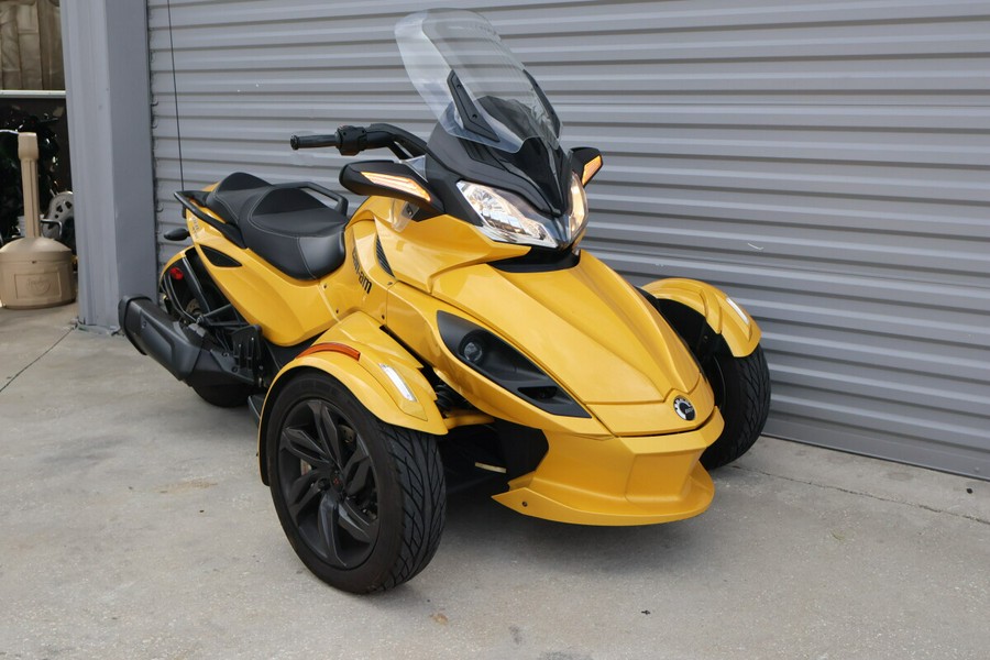 2013 Can-Am Spyder ST-S SE5