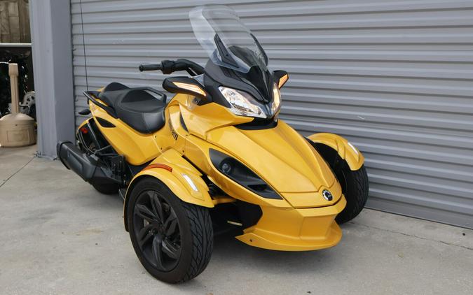 2013 Can-Am Spyder ST-S SE5