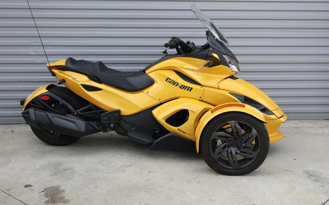 2013 Can-Am Spyder ST-S SE5