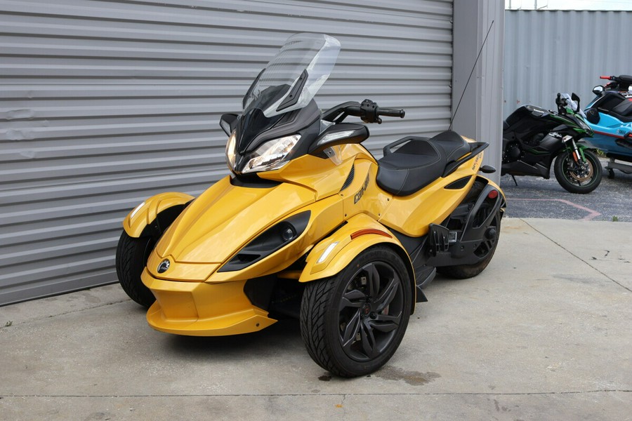 2013 Can-Am Spyder ST-S SE5