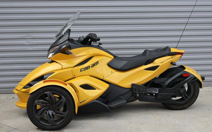 2013 Can-Am Spyder ST-S SE5