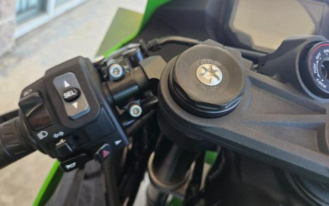 2025 Kawasaki Ninja® ZX™-6R KRT Edition