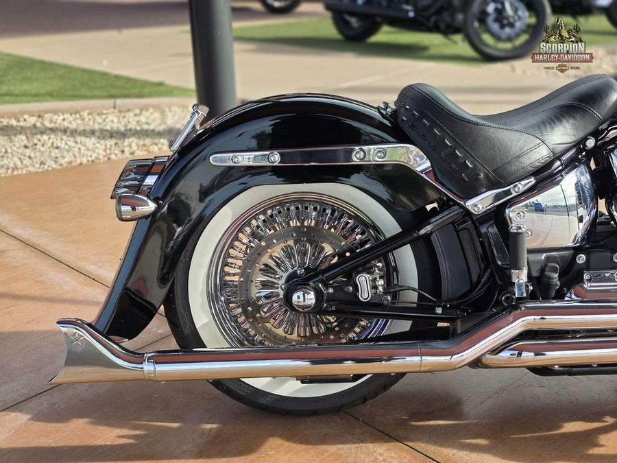 2022 Harley-Davidson® FLHCS - Heritage Classic 114