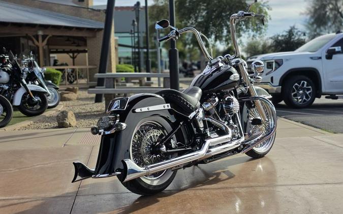 2022 Harley-Davidson® FLHCS - Heritage Classic 114