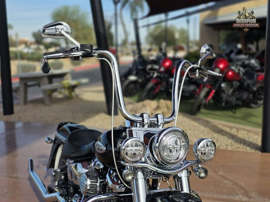 2022 Harley-Davidson® FLHCS - Heritage Classic 114