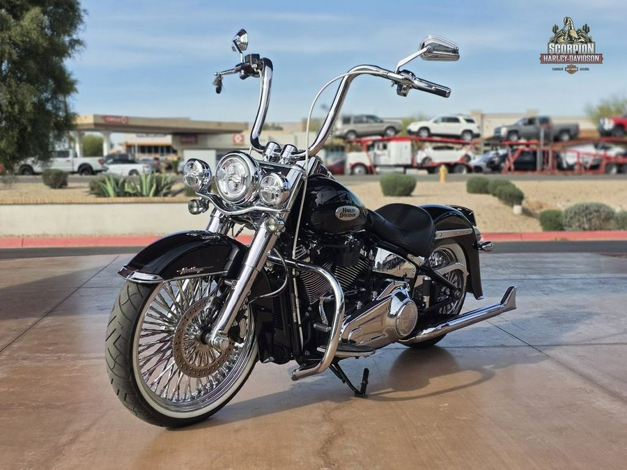 2022 Harley-Davidson® FLHCS - Heritage Classic 114