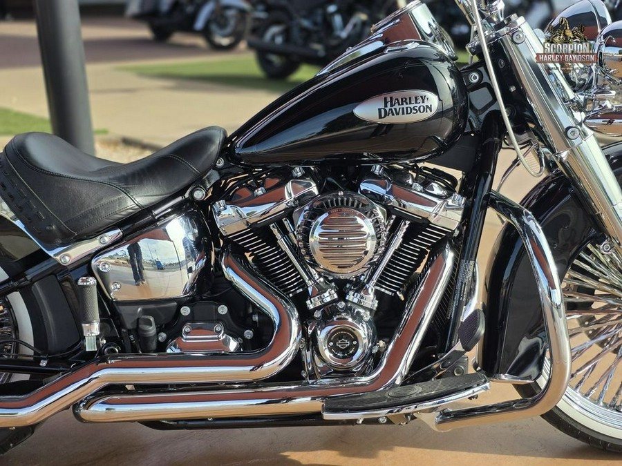 2022 Harley-Davidson® FLHCS - Heritage Classic 114