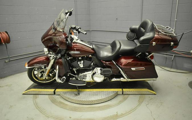 2015 Harley-Davidson® FLHTCU - Electra Glide® Ultra Classic®