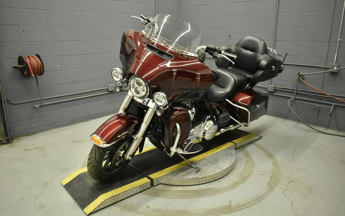 2015 Harley-Davidson® FLHTCU - Electra Glide® Ultra Classic®