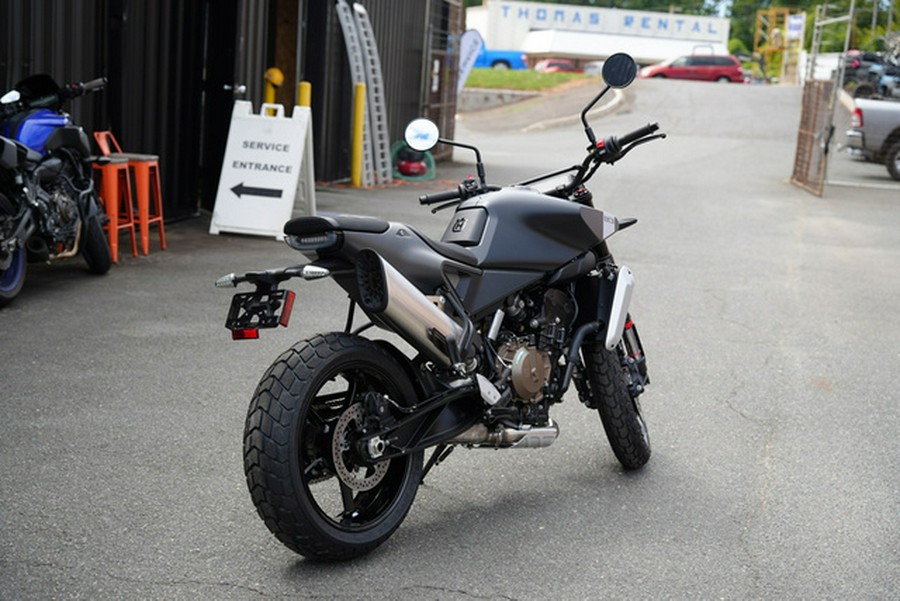 2025 Husqvarna Motorcycles SVARTPILEN 801