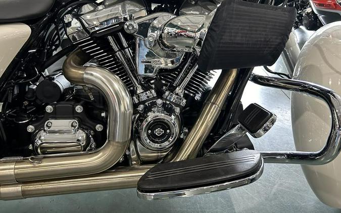 2022 Harley-Davidson® FLHXS - Street Glide® Special