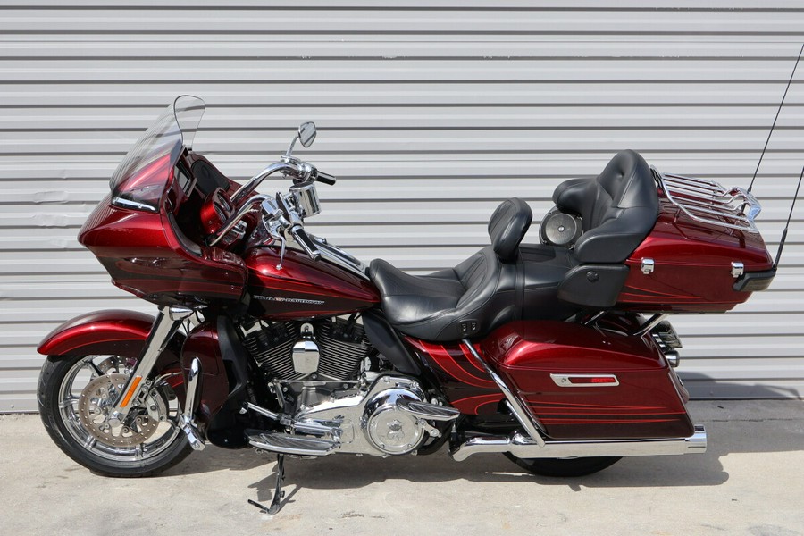 2015 Harley-Davidson Road Glide Ultra CVO