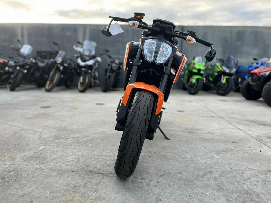 2019 KTM Duke 790