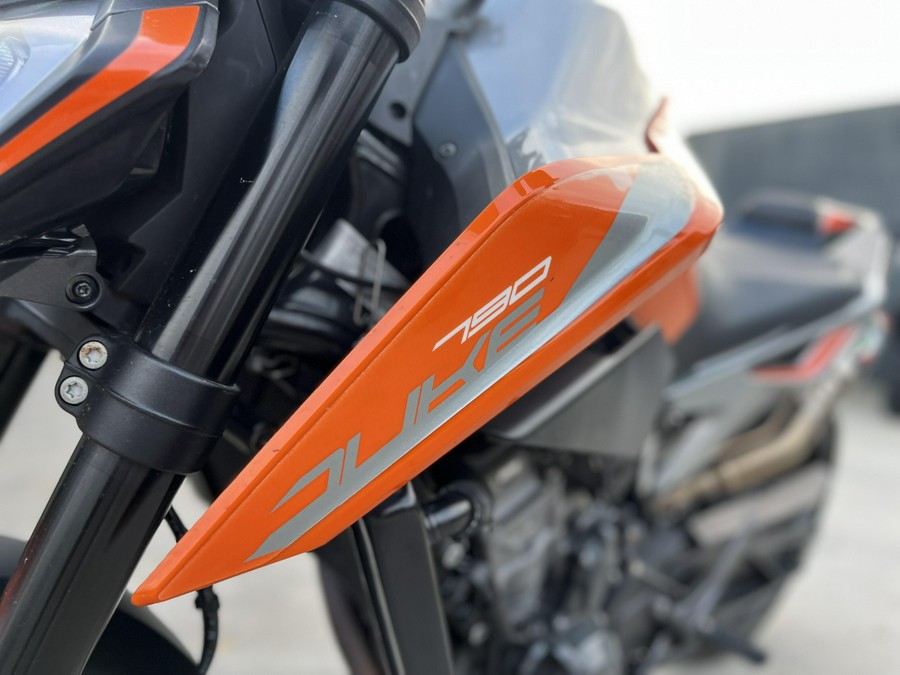 2019 KTM Duke 790