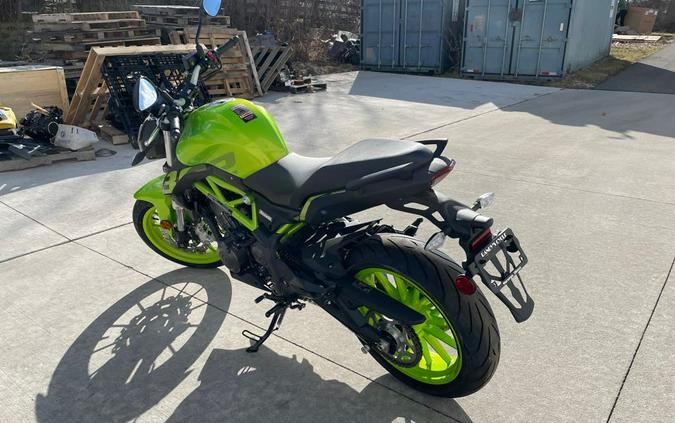 2024 302S - GREEN - Benelli