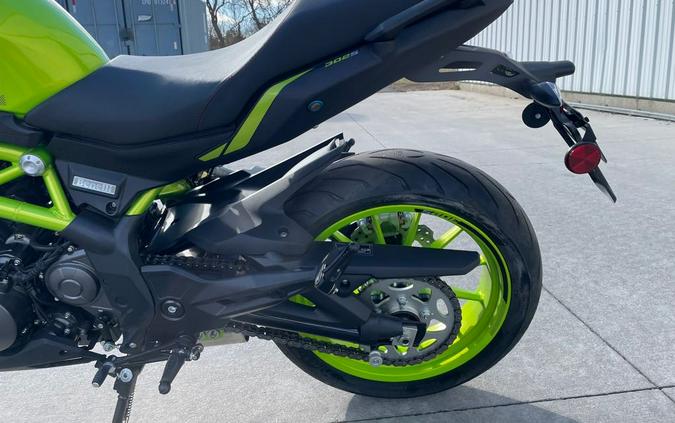 2024 302S - GREEN - Benelli
