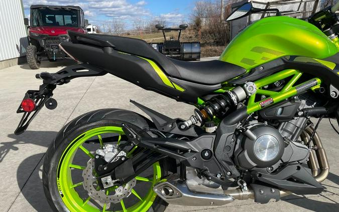 2024 302S - GREEN - Benelli