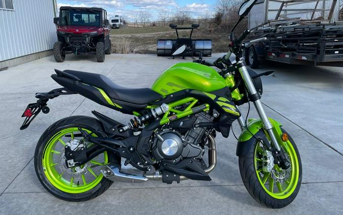 2024 302S - GREEN - Benelli