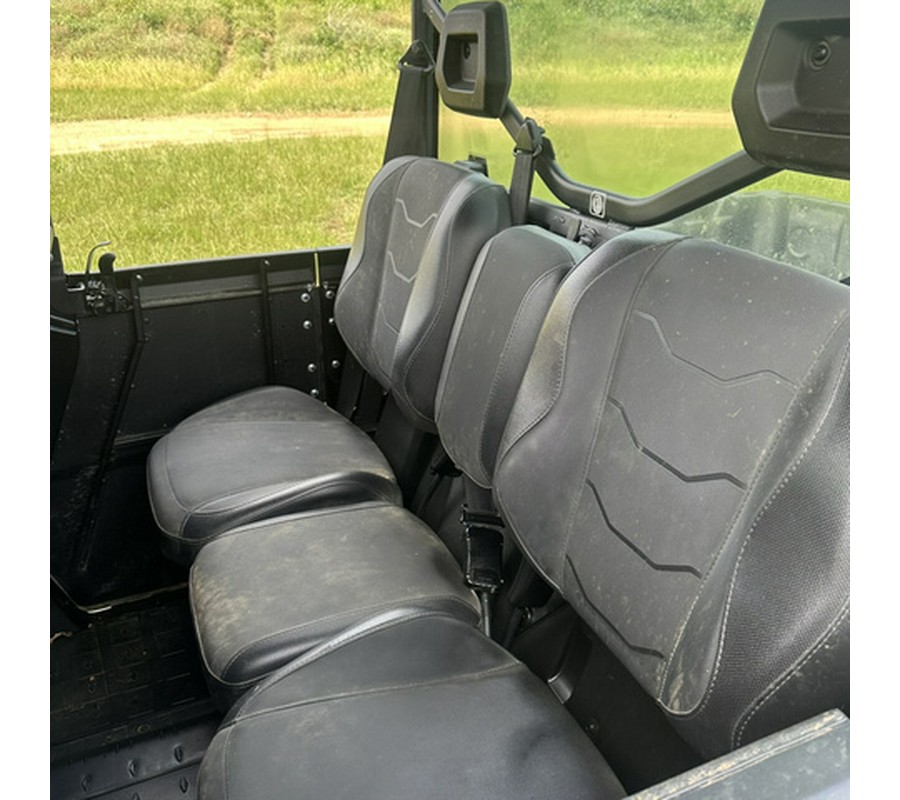 2023 Can-Am Defender MAX XT HD9