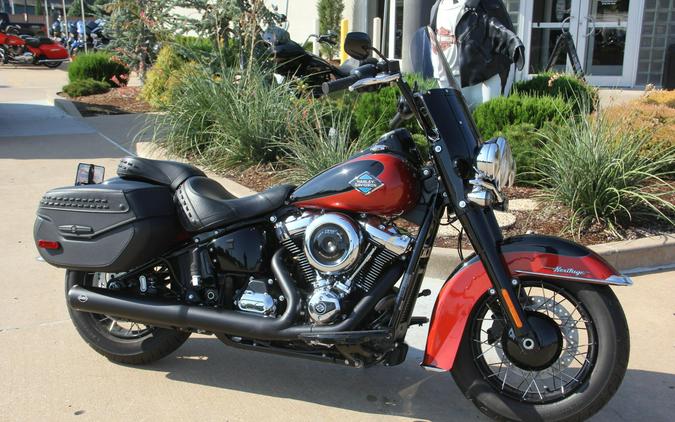 2025 Harley-Davidson FLHC Heritage Classic