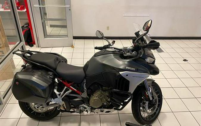 2021 Ducati Multistrada V4 S Travel & Radar Spoked Wheel