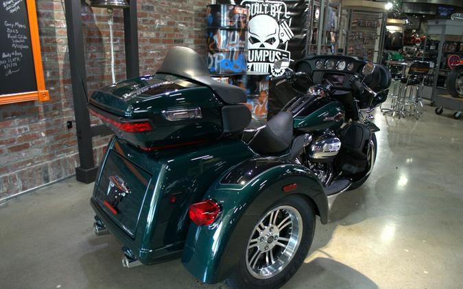 2024 Harley-Davidson Tri Glide Ultra Alpine Green / Vivid Black