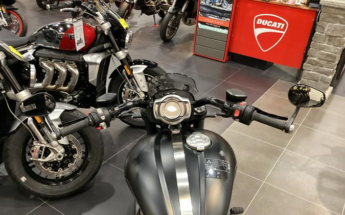 2025 Triumph Rocket 3 Gt Storm