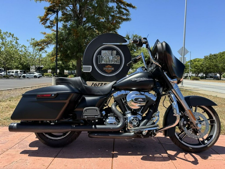 2014 Harley-Davidson® FLHX - Street Glide®