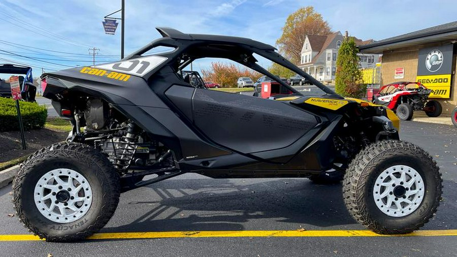 2025 Can-Am® Maverick R X RS with Smart-Shox