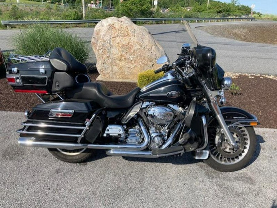 2012 Harley-Davidson® FLHTCU - Electra Glide® Ultra Classic