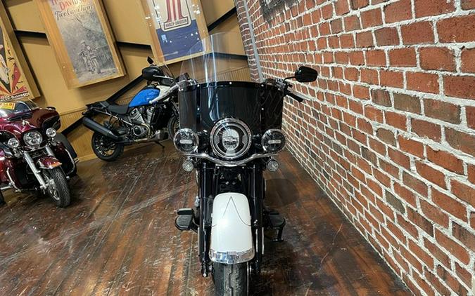 2025 Harley-Davidson Softail FLHC - Heritage Classic