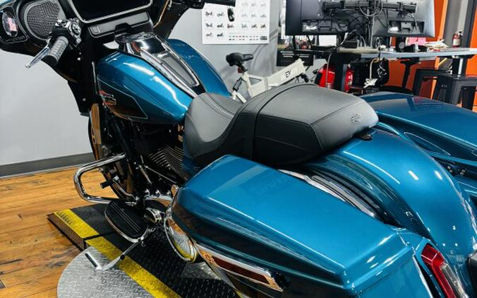 2026 Harley-Davidson® Street Glide® TEAL THUNDR/BLK W/ PINSTRIP