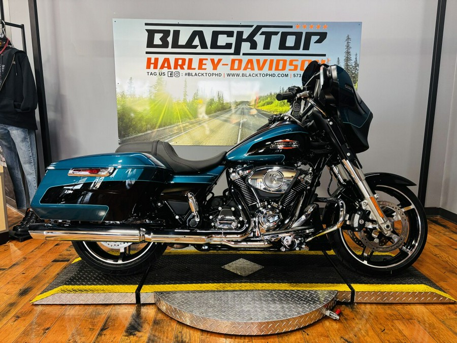 2026 Harley-Davidson® Street Glide® TEAL THUNDR/BLK W/ PINSTRIP
