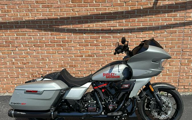 2025 Harley-Davidson FLTRXSTSE CVO Road Glide ST